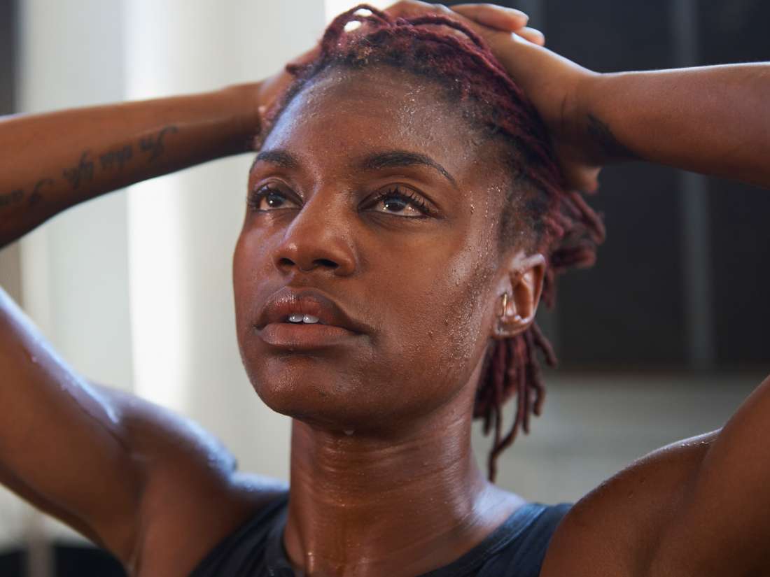 Что такое горячая вспышка? Признаки и симптомы