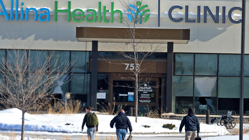 Врачи, отказывающиеся принимать опиоиды, сталкиваются с угрозами, исходящими от пациентов Врачи, отказывающиеся принимать опиоиды, сталкиваются с угрозами, исходящими от пациентов